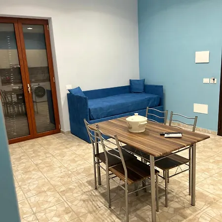 Domus Arco شقة