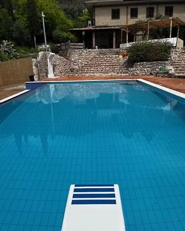 Domus Arco * إيتري