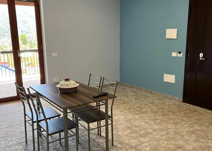 Domus Arco Apartman