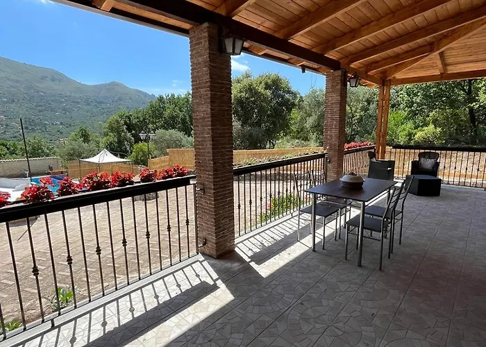 Domus Arco Apartman Itri